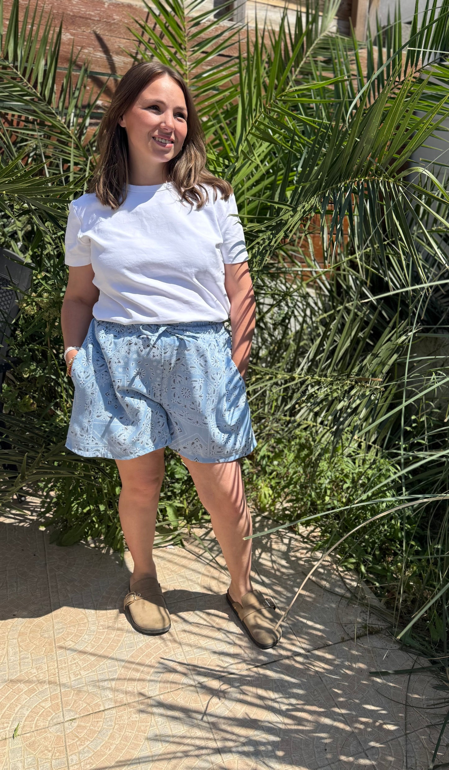 Short Leslie